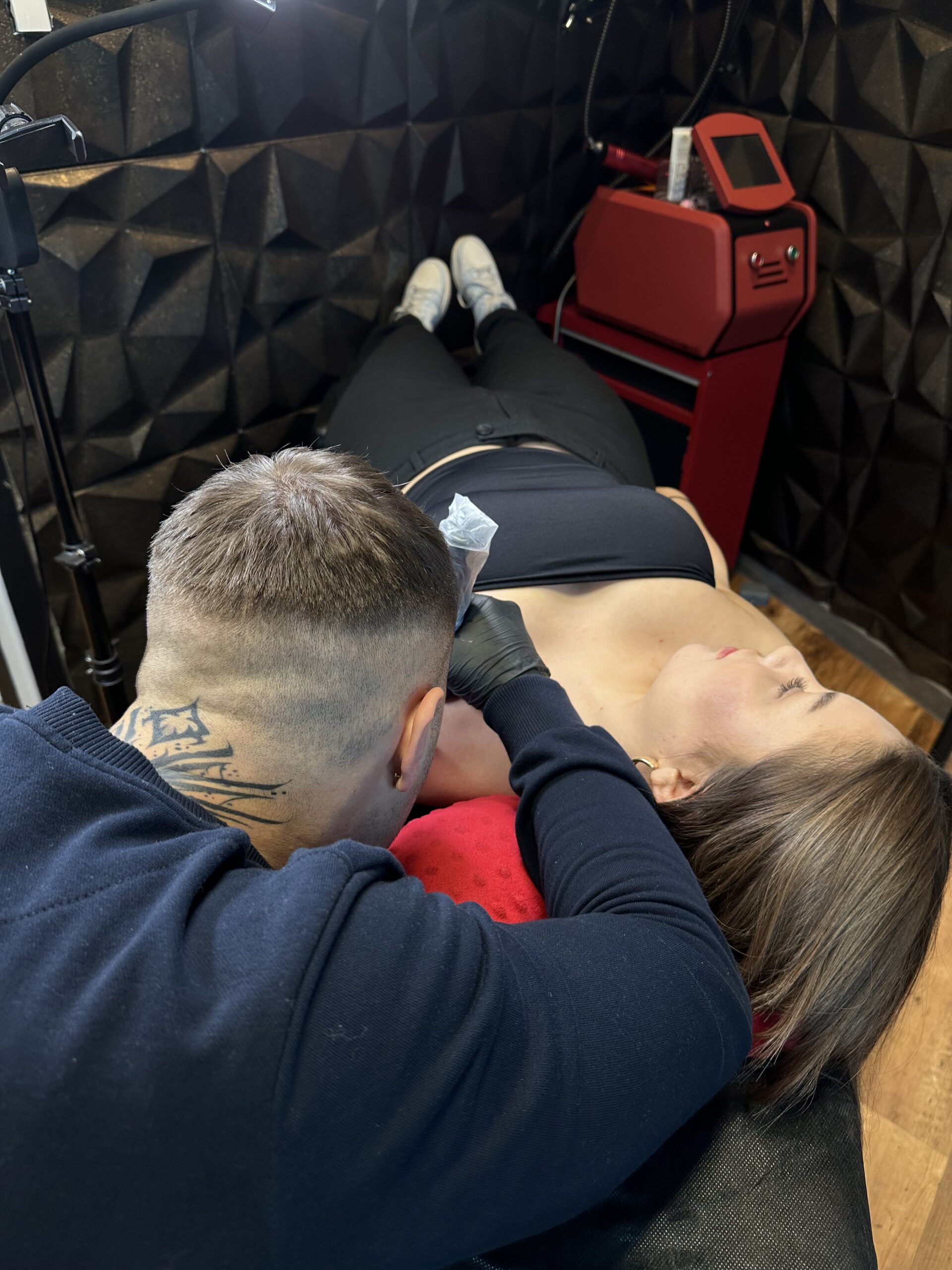 Jak się przygotować do pierwszej wizyty w studiu tatuażu?