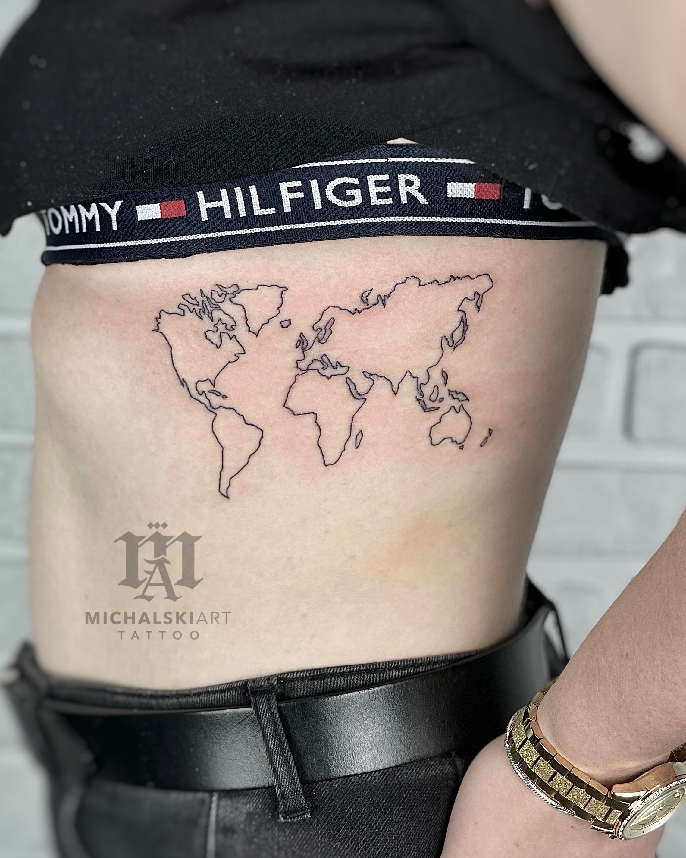 tatuaż mapa świata