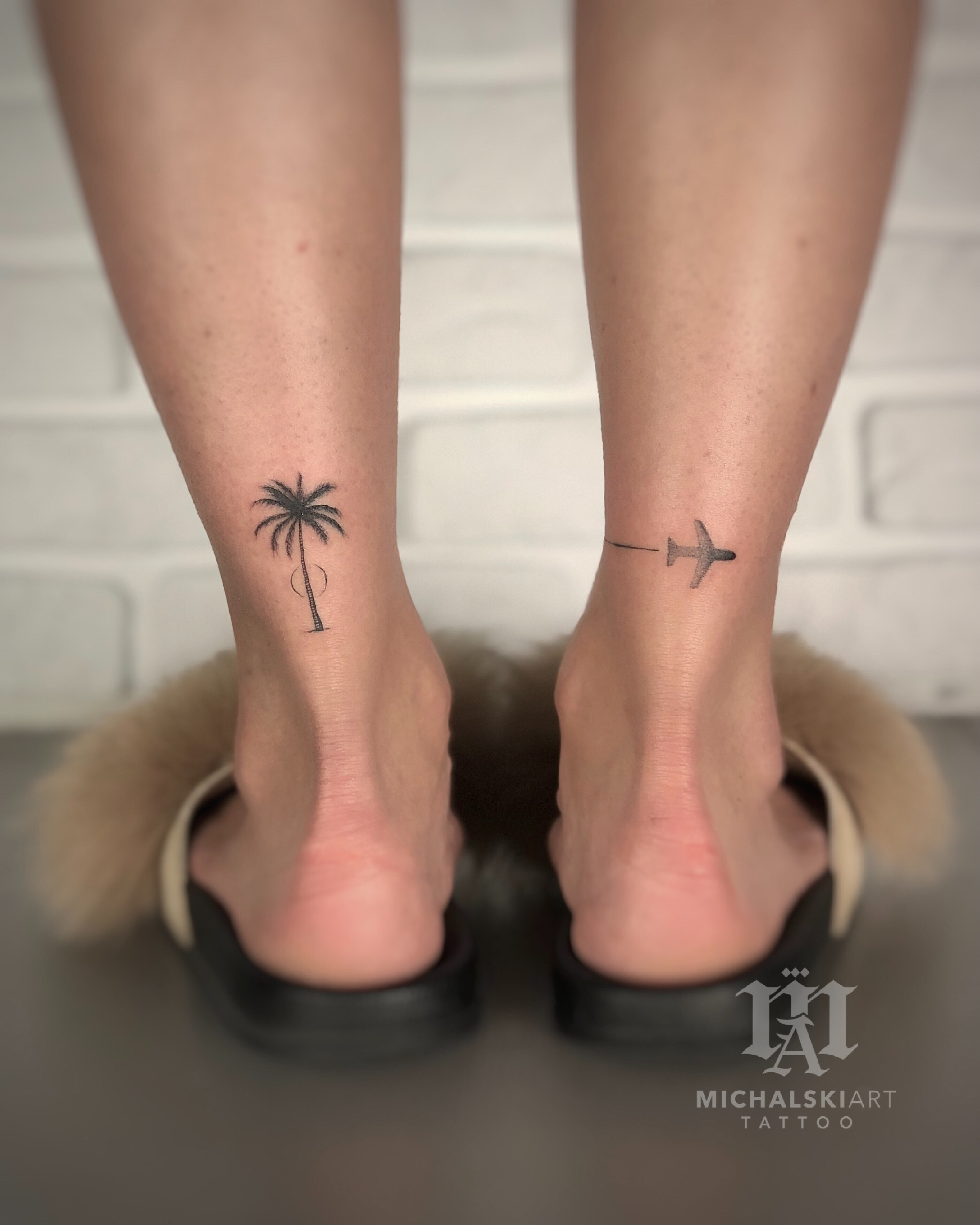 tatuaż palma i samolot