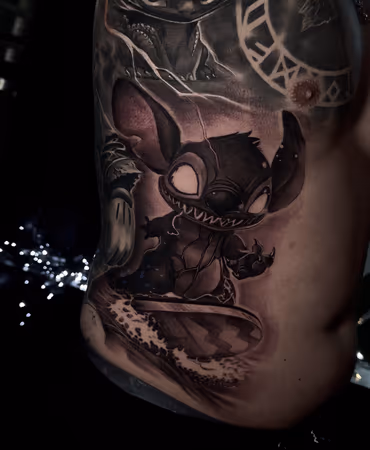 bajka stitch tatuaż